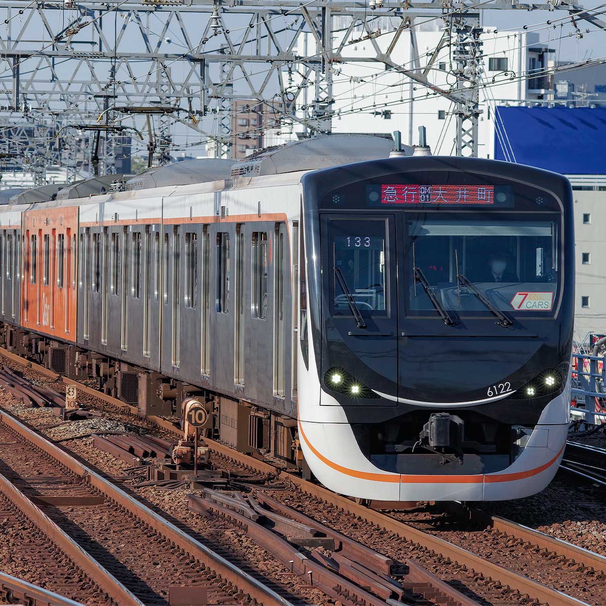 31828＞東急電鉄6020系（Q SEAT車付き・ロングシートモード）7両編成 